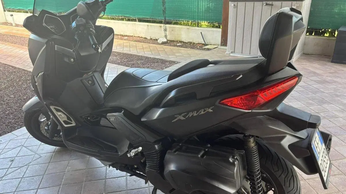 Yamaha X-Max 400 Iron Max ABS (2016)  (3)