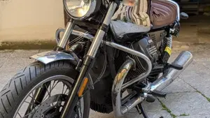 Moto Guzzi V7 III Anniversario (2017 - 18)  (12)
