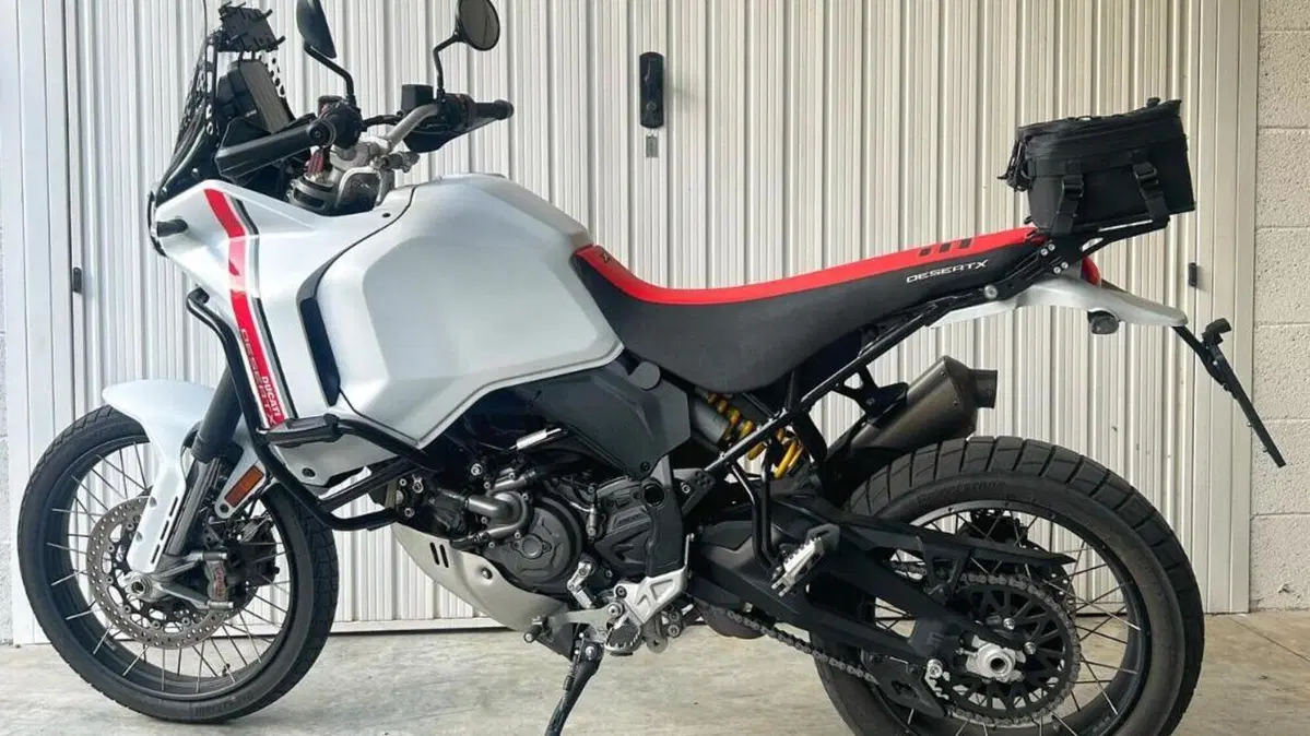 Ducati DesertX (2022 - 25)  (2)
