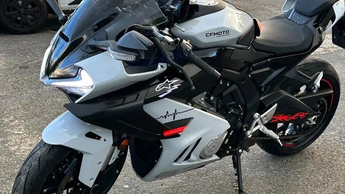 CFMOTO 675SR-R (2025 - 26)  (2)