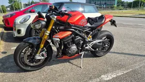 Triumph Speed Triple 1200 RS (2021 - 24)  (5)