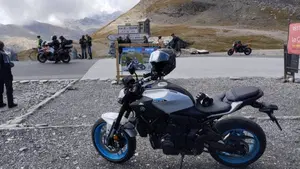 Yamaha MT-07 Y-AMT (2025 - 26)  (3)