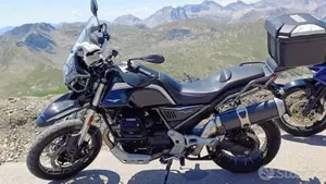 Moto Guzzi V85 TT Guardia d'Onore (2022 - 23) 