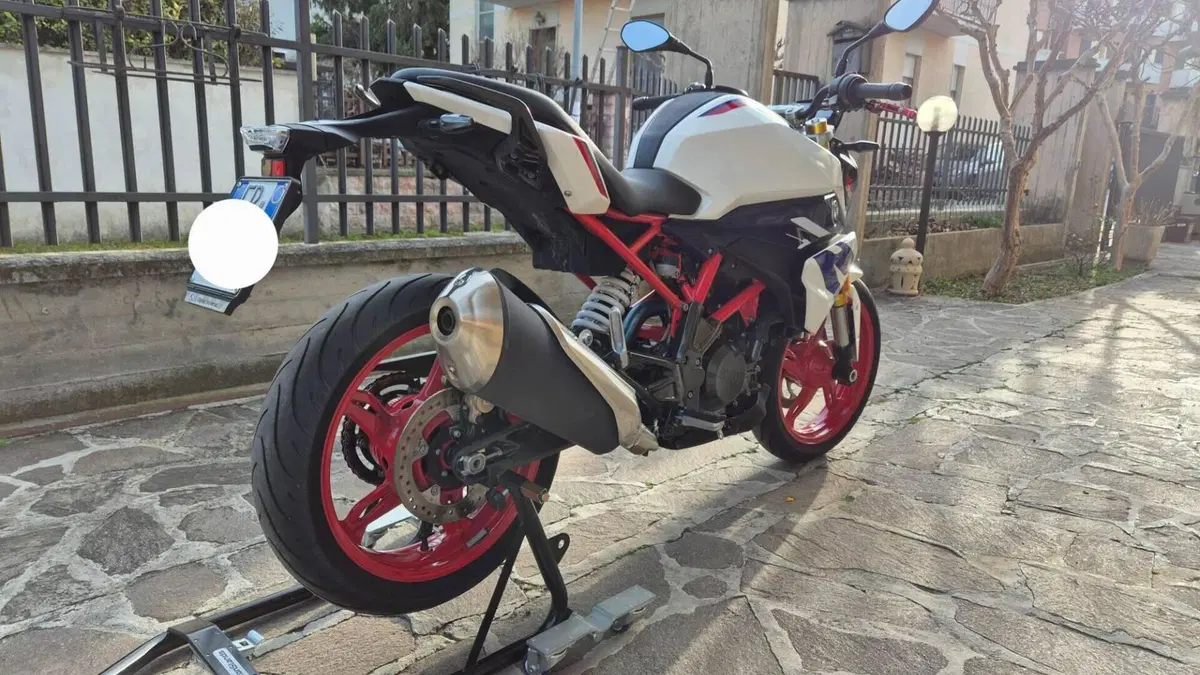 Bmw G 310 R (2021 - 25)  (4)