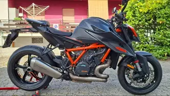 KTM 1290 Super Duke R (2021) usata