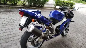 Yamaha YZF R1 (1998 - 99)  (3)