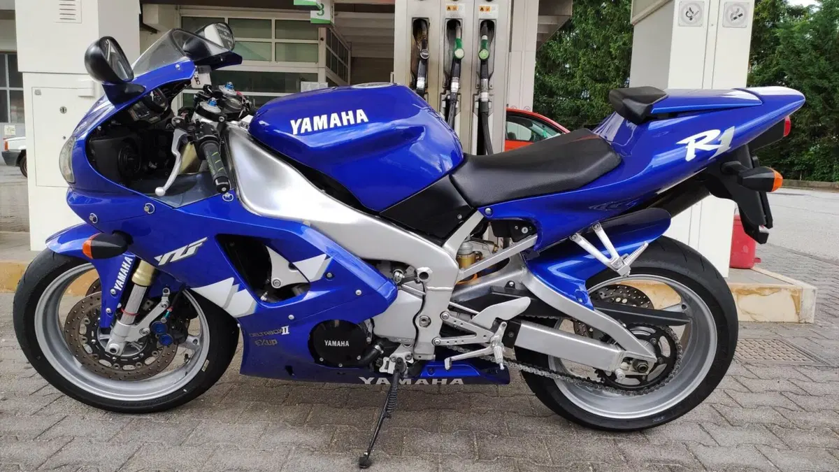 Yamaha YZF R1 (1998 - 99)  (5)