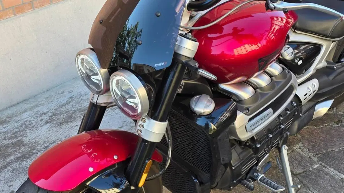 Triumph Rocket 3 GT 221 (2021 - 23)  (3)