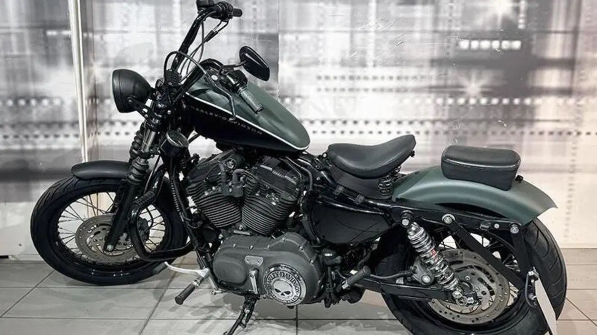 Harley-Davidson XL 1200N Nightster (2008 - 12)  (2)