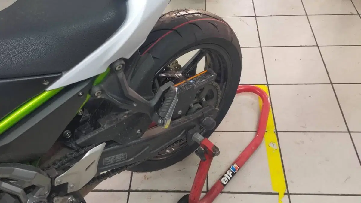Kawasaki Z 650 (2017 - 19)  (5)