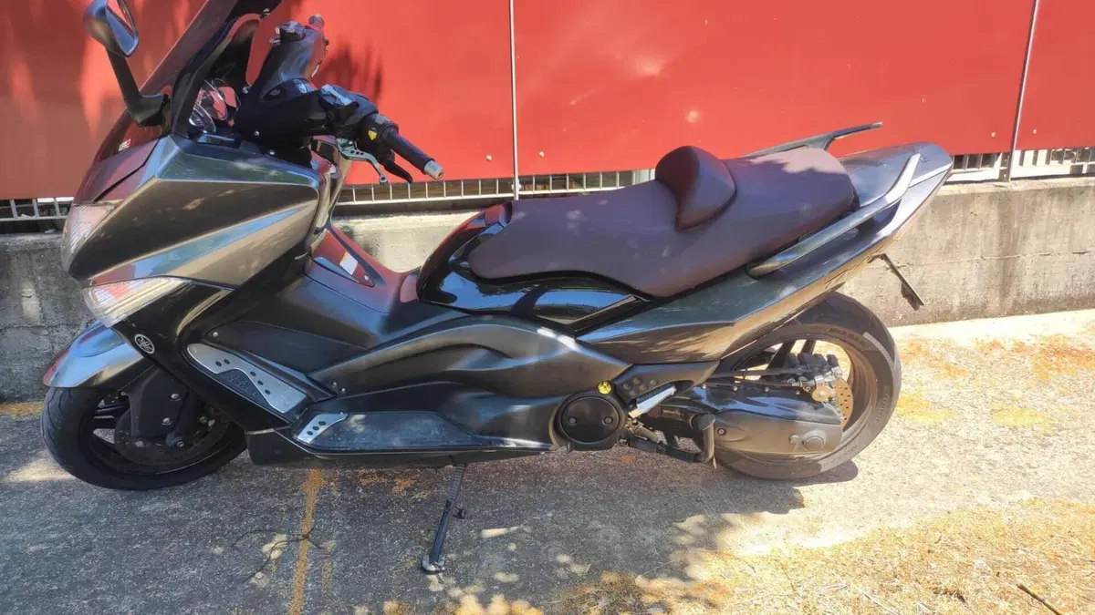 Yamaha T-Max 500 (2008 - 12)  (5)