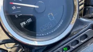 Harley-Davidson 1200 Custom (2018 - 20) - XL1200C  (10)