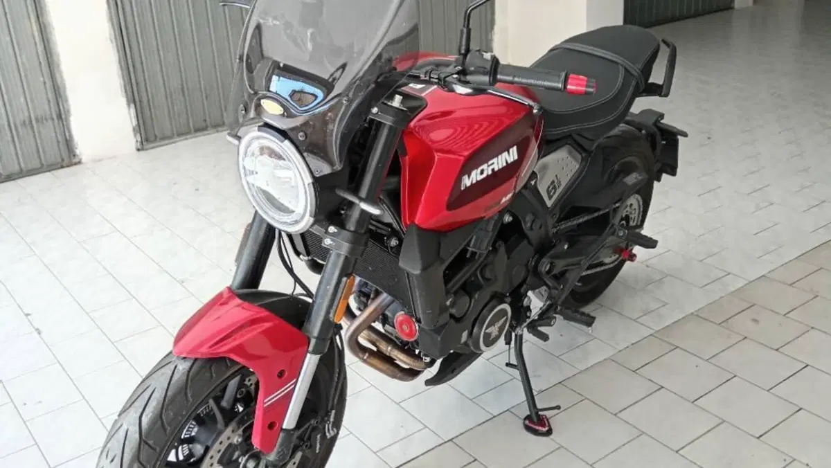 Moto Morini SEIEMMEZZO STR (2022 - 26)  (3)