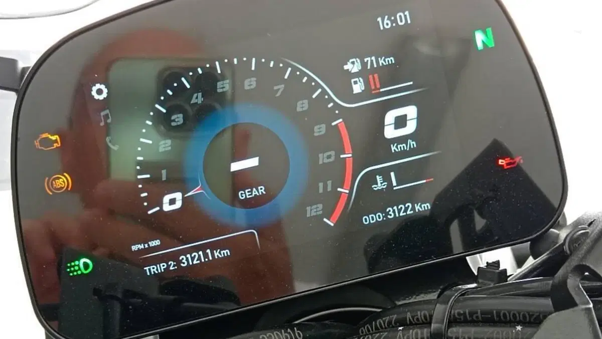 Moto Morini SEIEMMEZZO STR (2022 - 26)  (8)