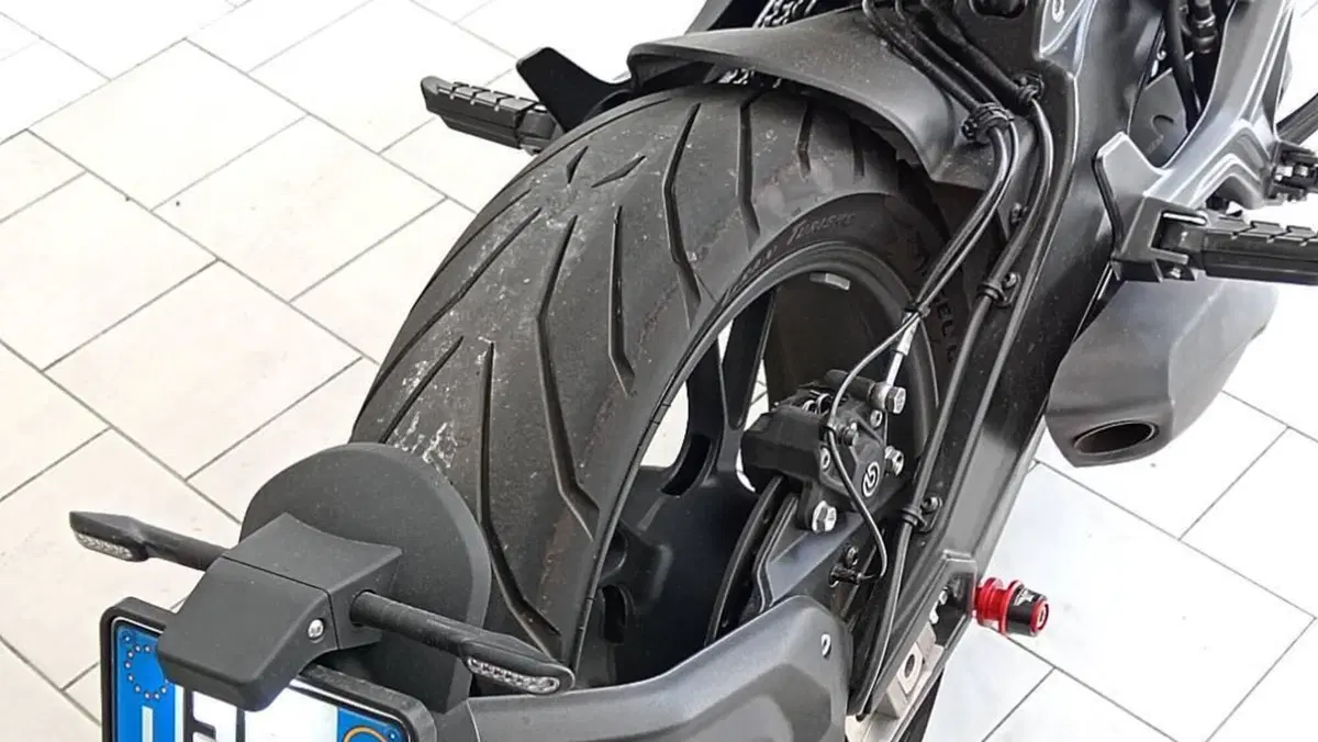 Moto Morini SEIEMMEZZO STR (2022 - 26)  (9)