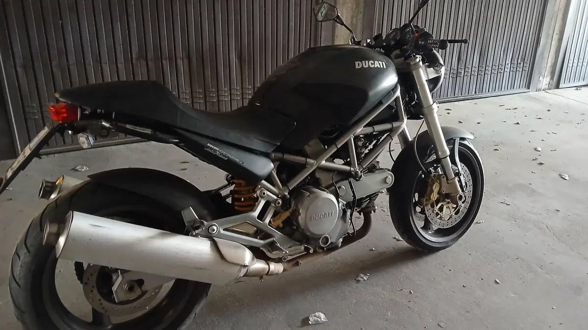 Ducati Monster 620 Dark (2003 - 06)  (2)
