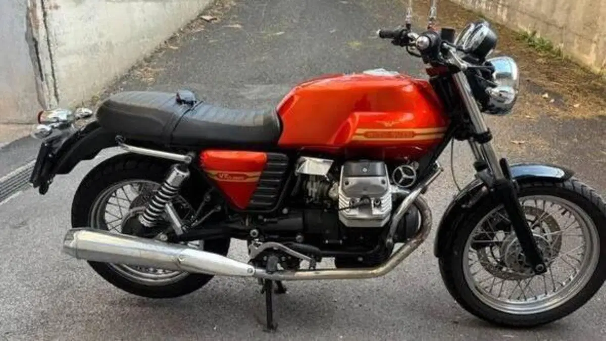 Moto Guzzi V7 Classic (2008 - 12) 