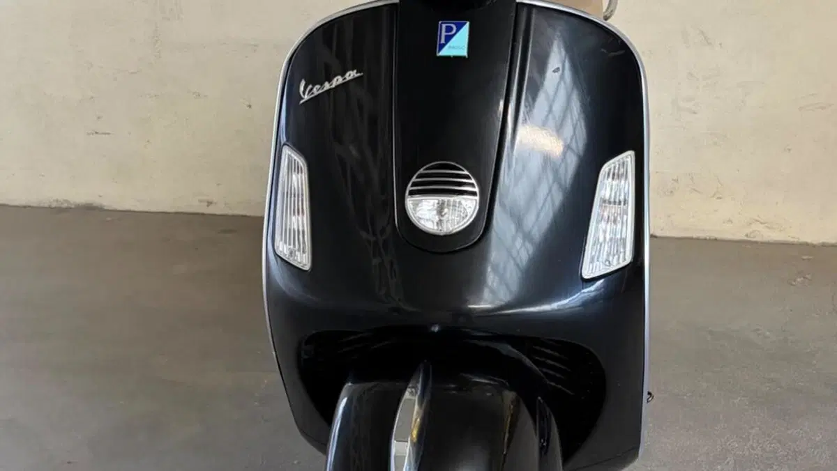 Vespa GTS 250 i.e.  (3)
