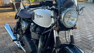 Triumph Thruxton 900 ACE (2014 - 15)  (5)