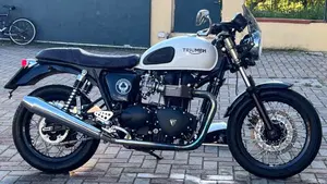 Triumph Thruxton 900 ACE (2014 - 15)  (8)