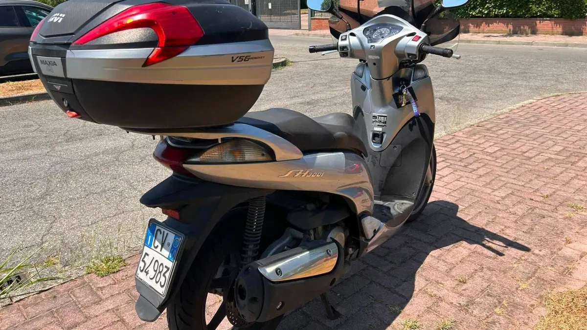 Honda SH 300 i (2006 - 10)  (5)