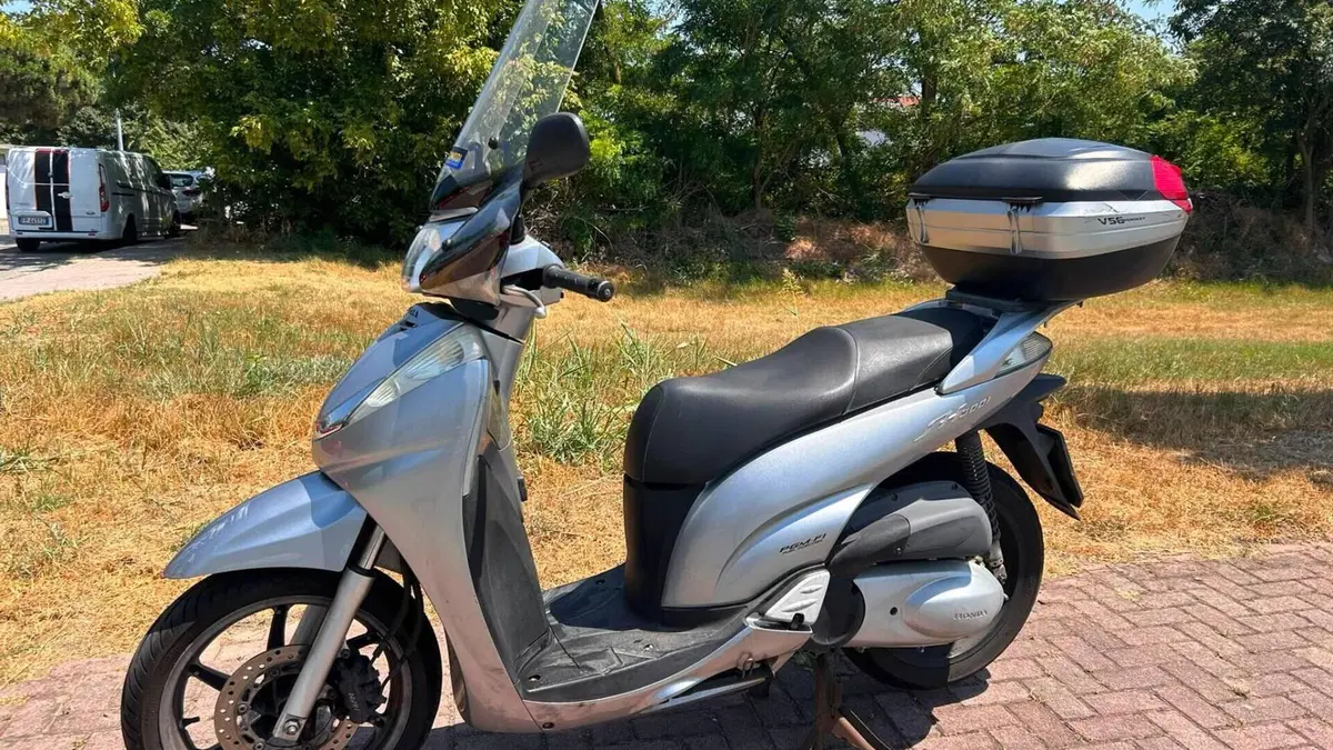 Honda SH 300 i (2006 - 10)  (8)