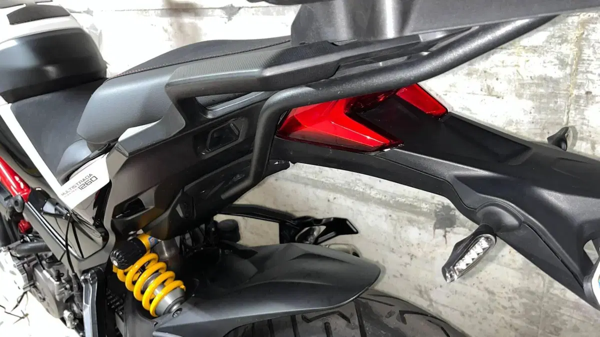 Ducati Multistrada 1260 Pikes Peak (2018 - 20)  (6)