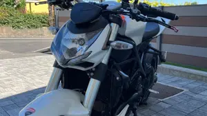 Ducati Streetfighter (2009 - 12)  (5)