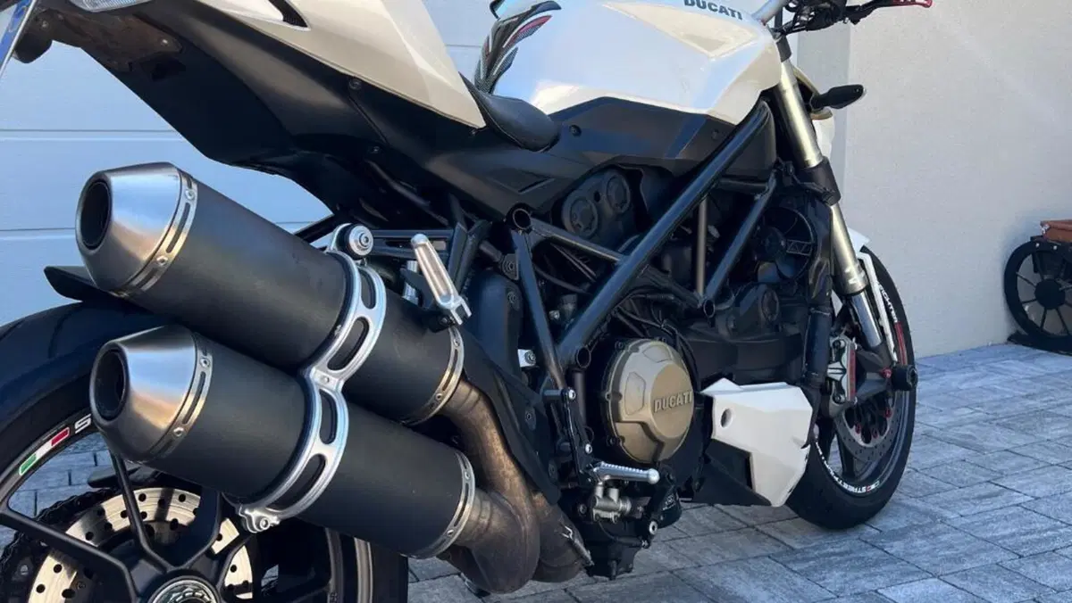 Ducati Streetfighter (2009 - 12)  (6)