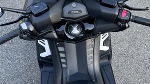 Yamaha T-Max 530 Iron Max ABS (2014 - 17)  (11)