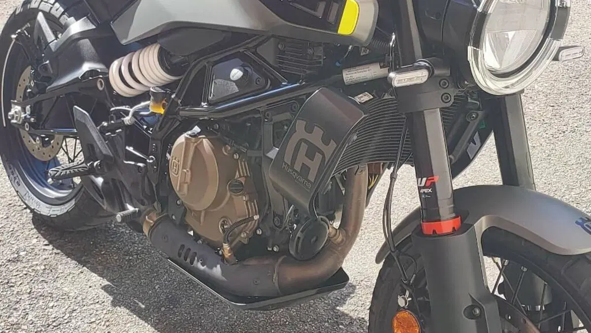 Husqvarna Svartpilen 401 (2024 - 26) 