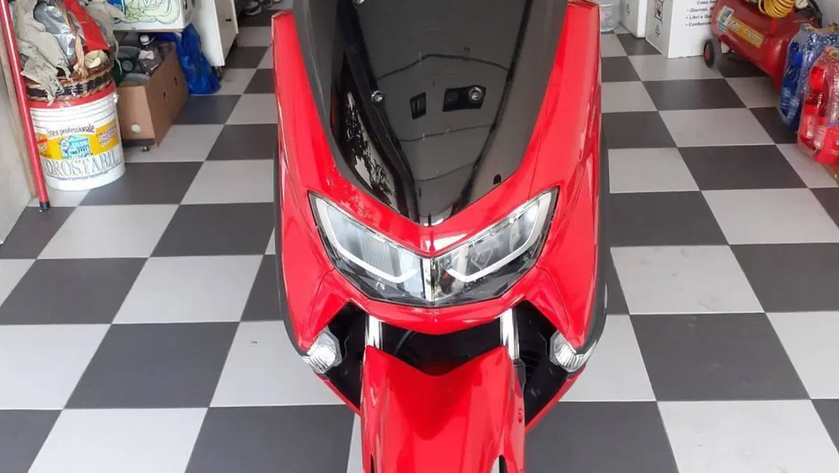 Yamaha N-Max 155 (2022 - 25)  (4)