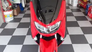 Yamaha N-Max 155 (2022 - 25)  (4)
