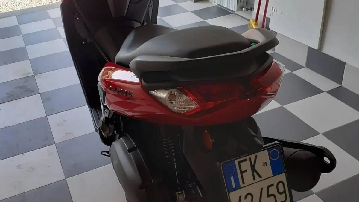 Yamaha N-Max 155 (2022 - 25)  (5)