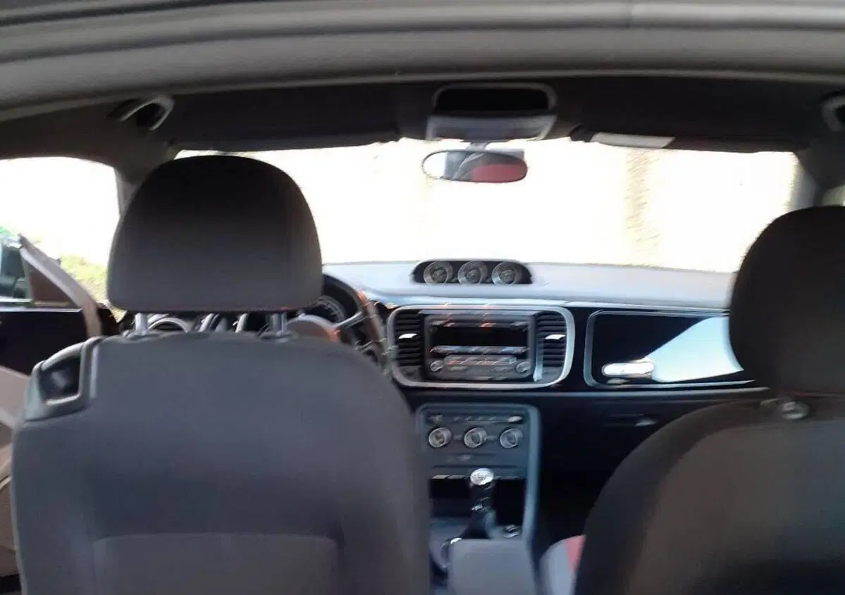 Volkswagen Maggiolino 1.2 TSI Design (5)