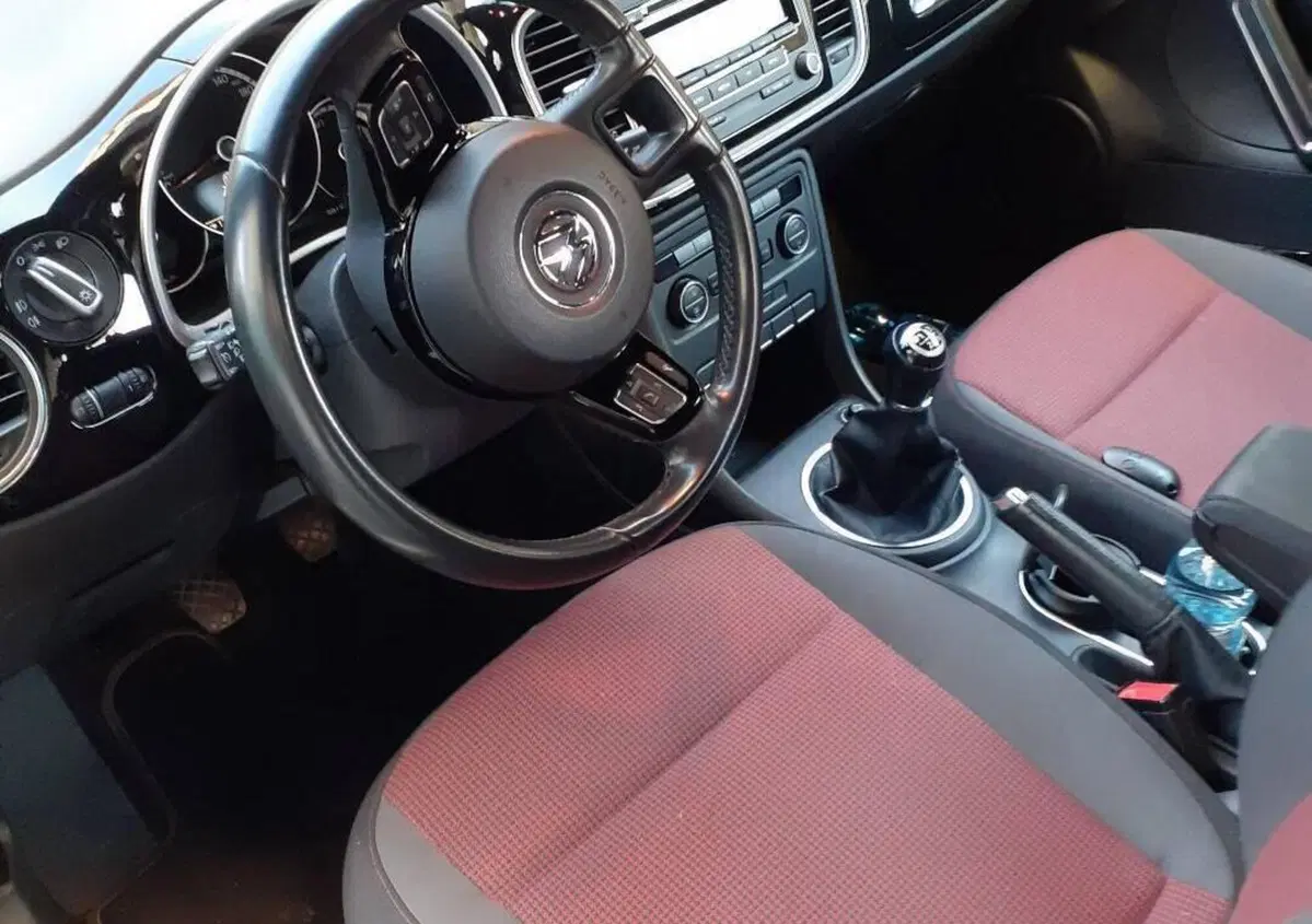 Volkswagen Maggiolino 1.2 TSI Design (6)