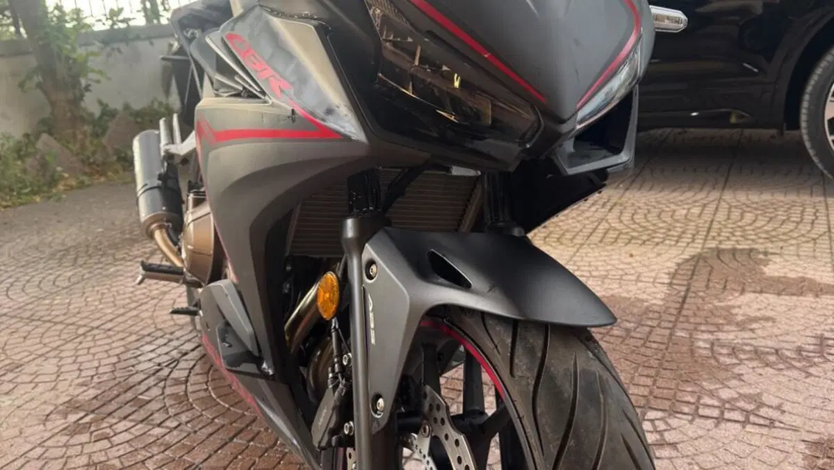 Honda CBR 500 R ABS (2017 - 18)  (2)