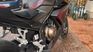 Honda CBR 500 R ABS (2017 - 18)  (3)