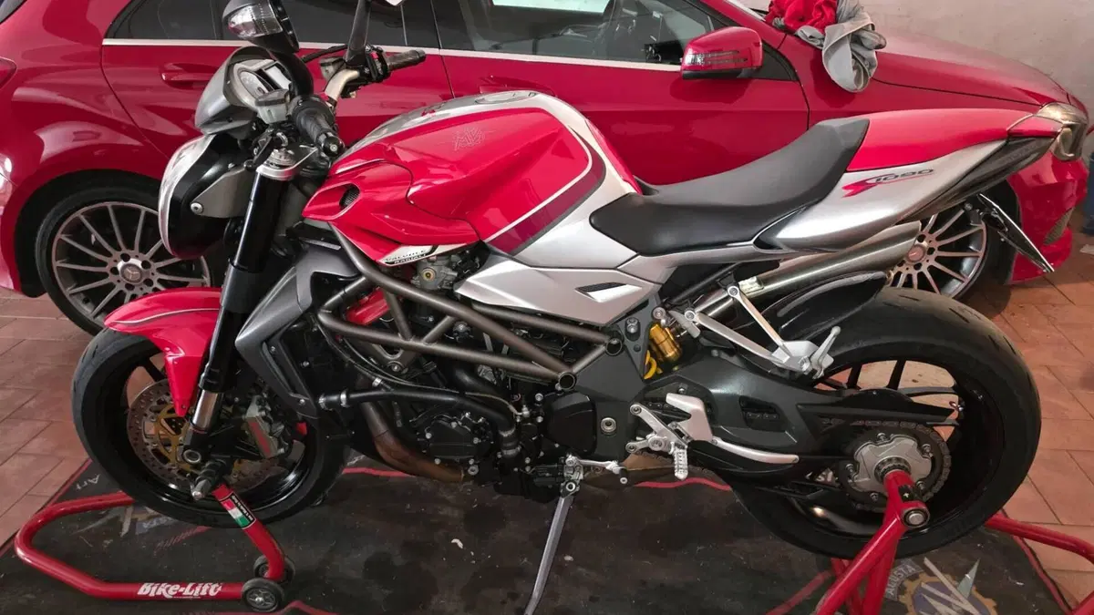 MV Agusta Brutale 1090 RR (2009 - 15) 