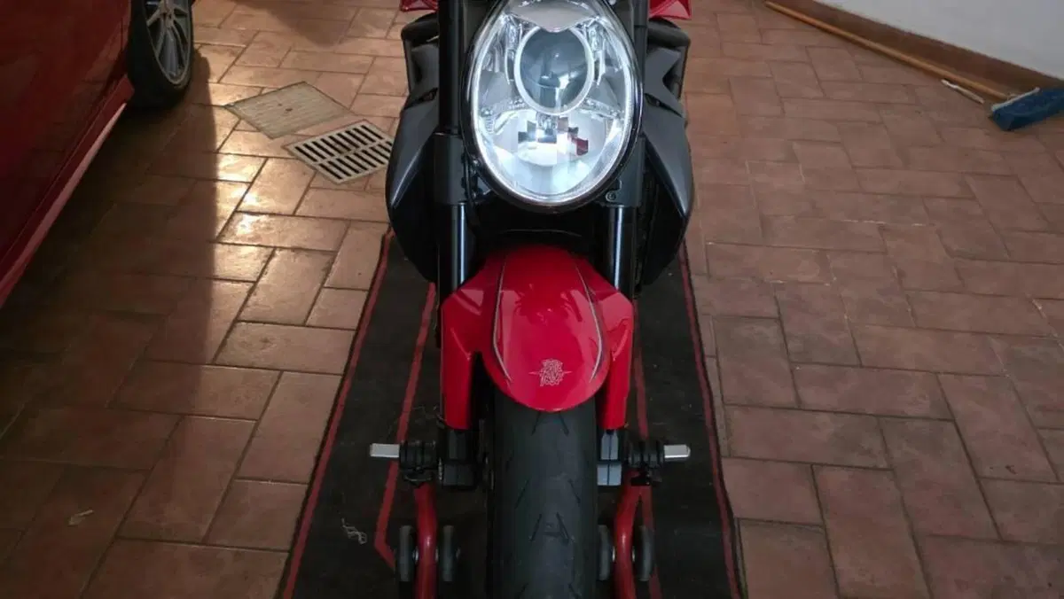 MV Agusta Brutale 1090 RR (2009 - 15)  (4)