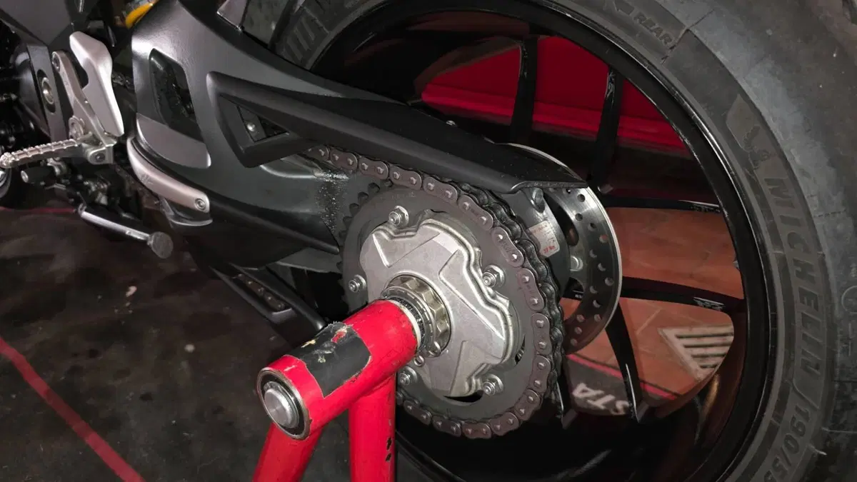 MV Agusta Brutale 1090 RR (2009 - 15)  (7)