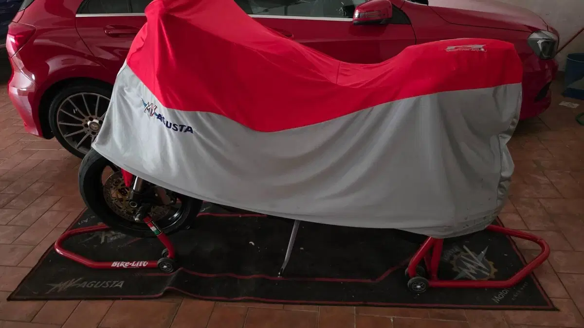 MV Agusta Brutale 1090 RR (2009 - 15)  (13)