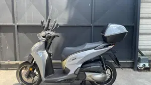 Honda SH 300 i Sport ABS (2018 - 20)  (2)