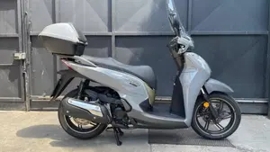 Honda SH 300 i Sport ABS (2018 - 20)  (6)