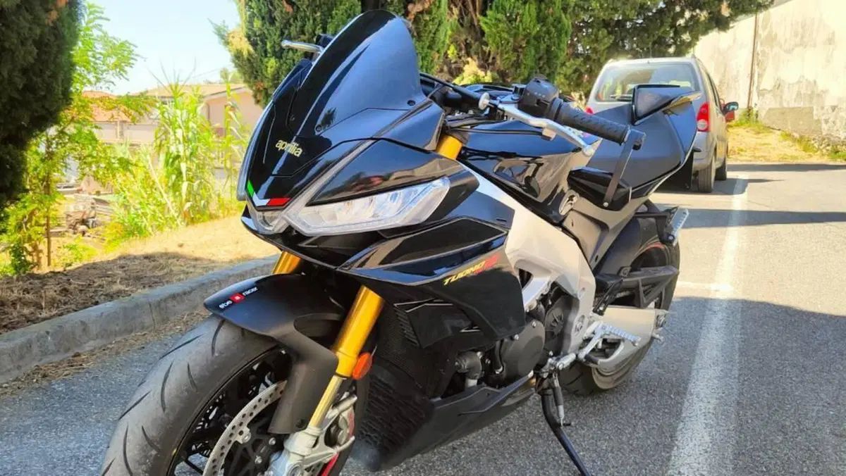 Aprilia Tuono V4 Factory (2021 - 24)  (7)