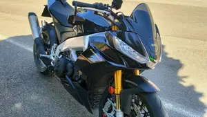 Aprilia Tuono V4 Factory (2021 - 24)  (8)