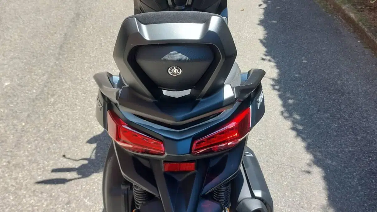 Yamaha X-Max 300 Tech Max (2021 - 24)  (6)