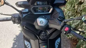 Yamaha X-Max 300 Tech Max (2021 - 24)  (8)