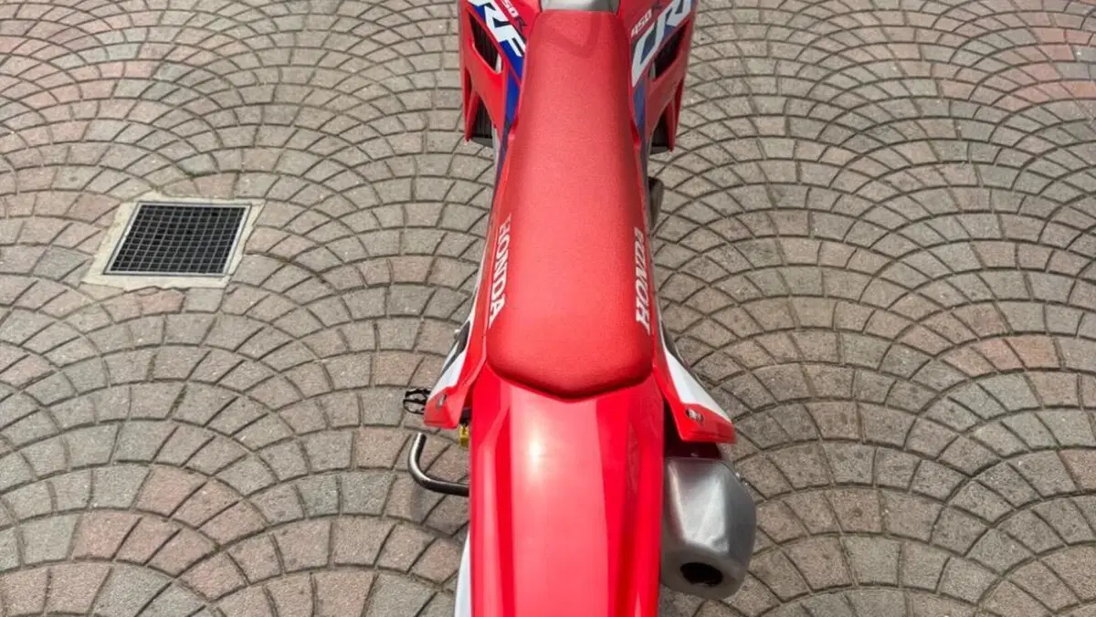 Honda CRF 450R (2024)  (2)