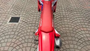 Honda CRF 450R (2024)  (2)